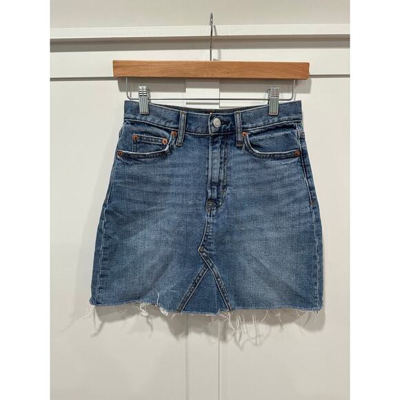Gap Denim Jean Mini Skirt Size 25 - Picture 1 of 4